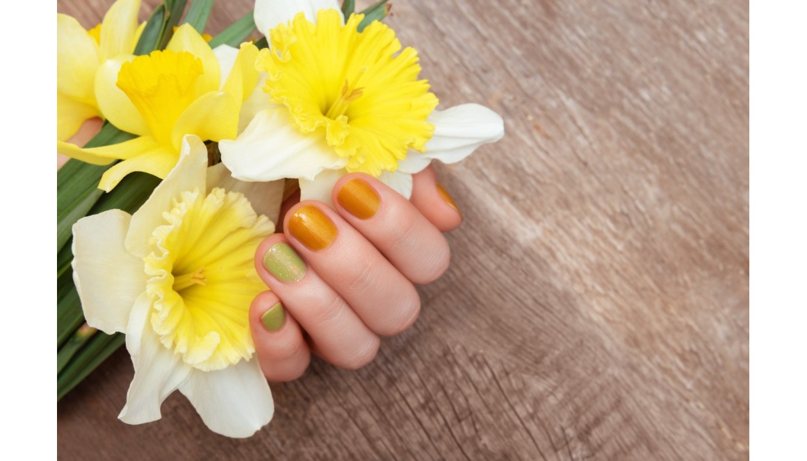 Jaki Kolor Paznokci na Wielkanoc?